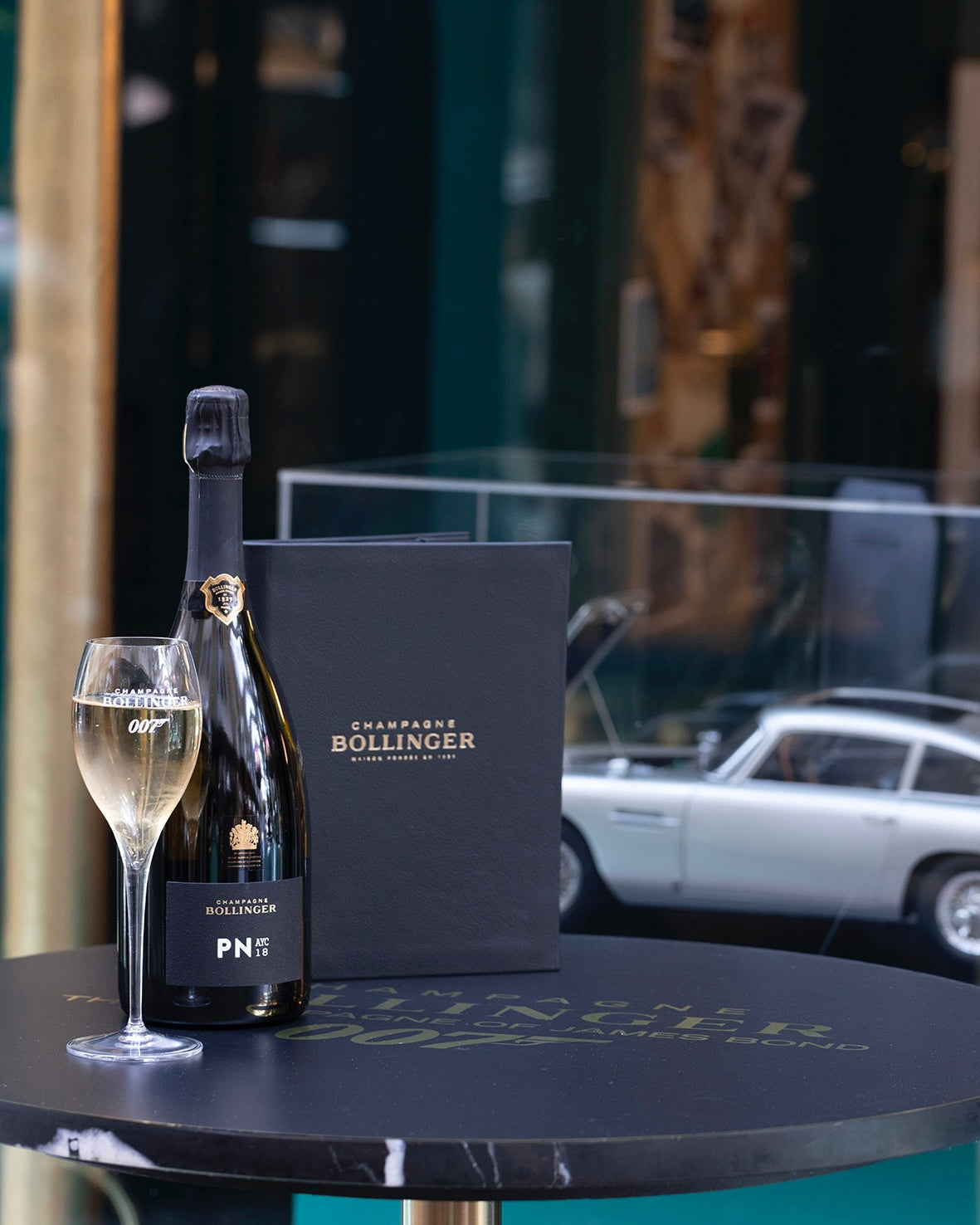 BOLLINGER, PN AYC 18, Champagne, MV - with Gift Box
