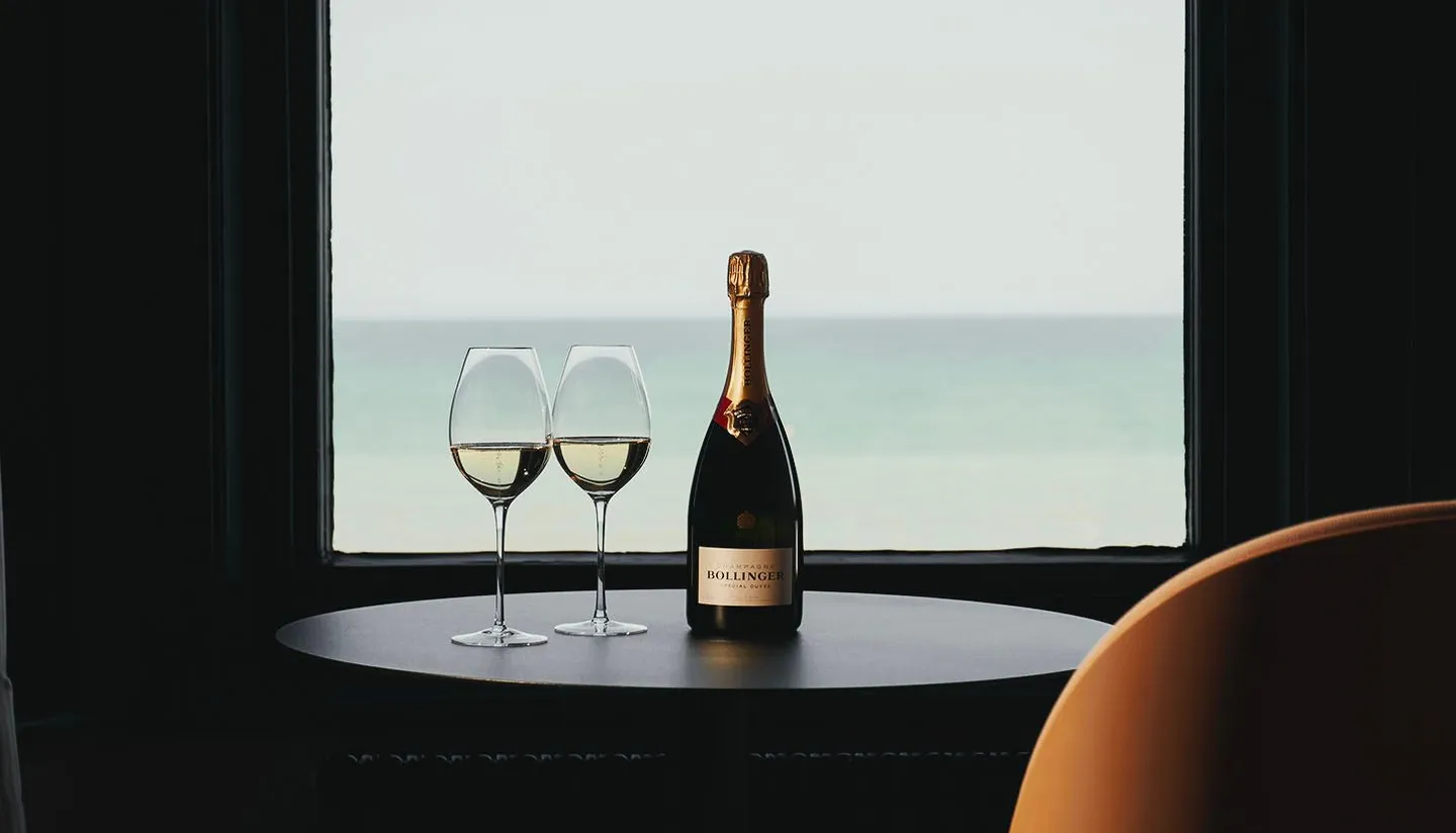 BOLLINGER, Special Cuvee, Brut, Champagne, NV