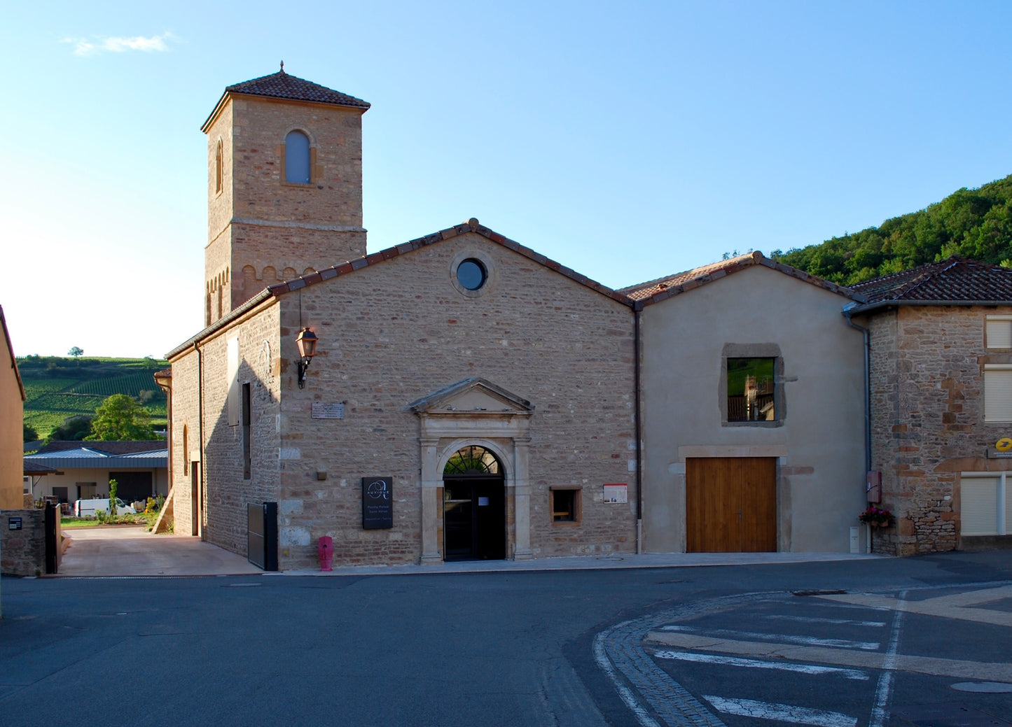 Macon-Village, DOMAINE AUVIGUE, Burgundy, France